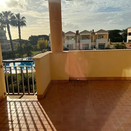 Vilamoura Townhouse In Private Gated