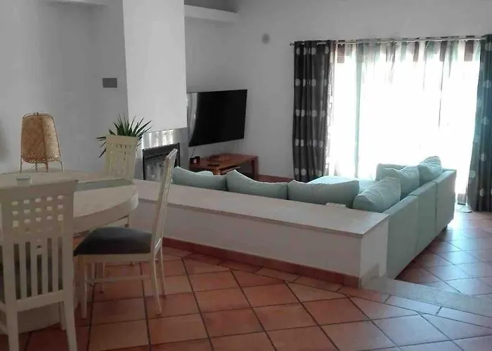 Vilamoura Townhouse In Private Gated Semesterbostad